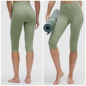 Lululemon Align High-Rise Crop 17" Desert Green size 4 NWT